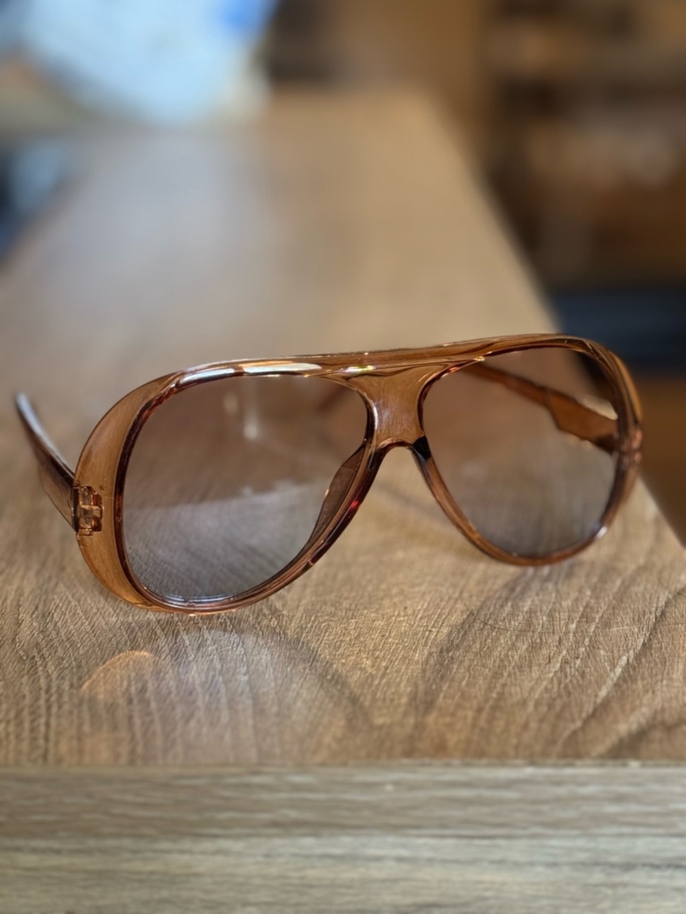 Retro Oversized Brown Aviator Sunglasses